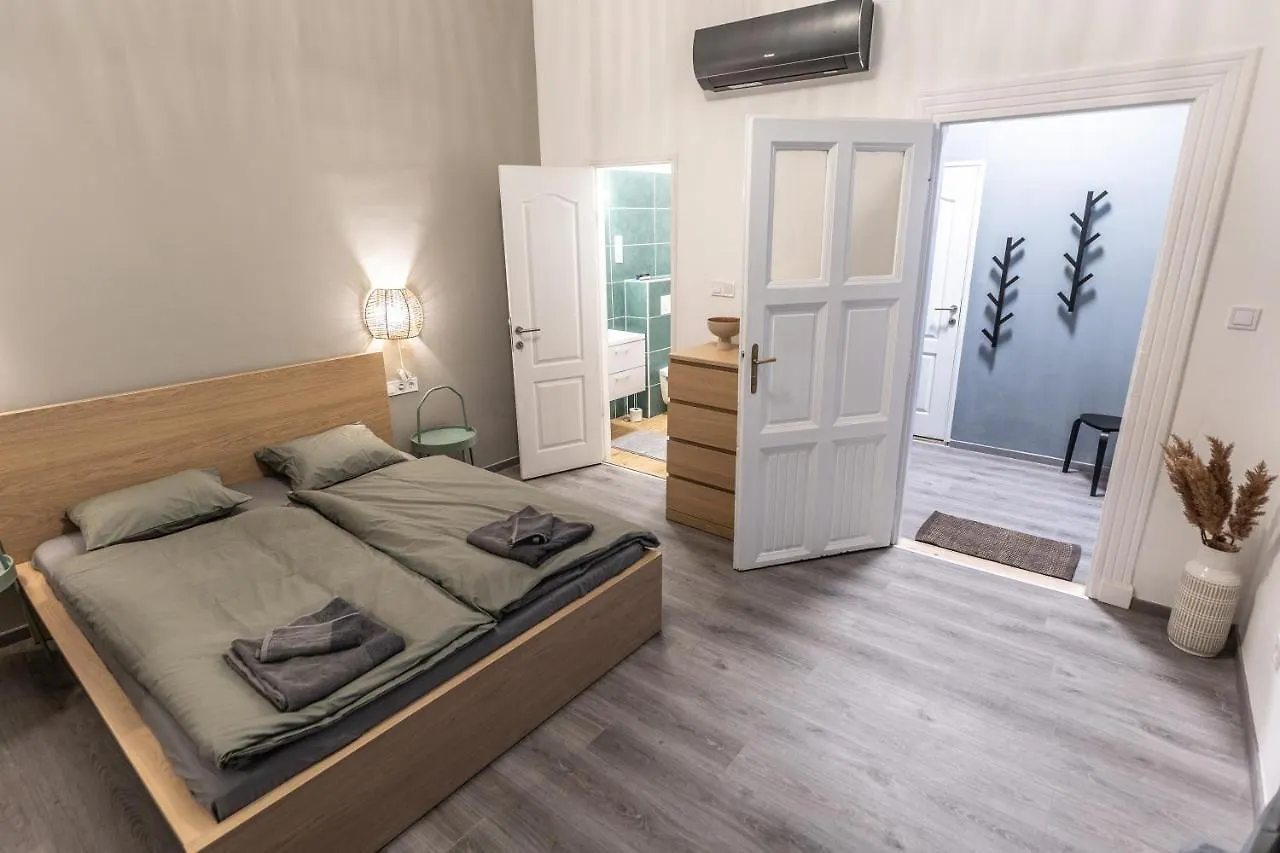 Apartment Design Studios Downtown Budapest