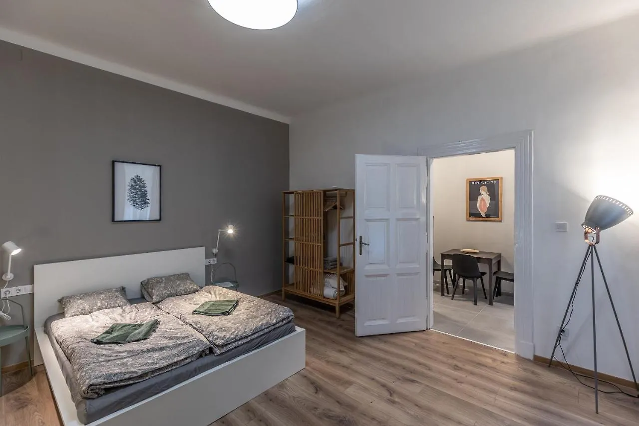 Design Studios Downtown Budapest Apartment