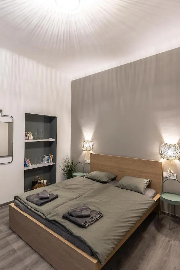 Design Studios Downtown Budapest Apartment