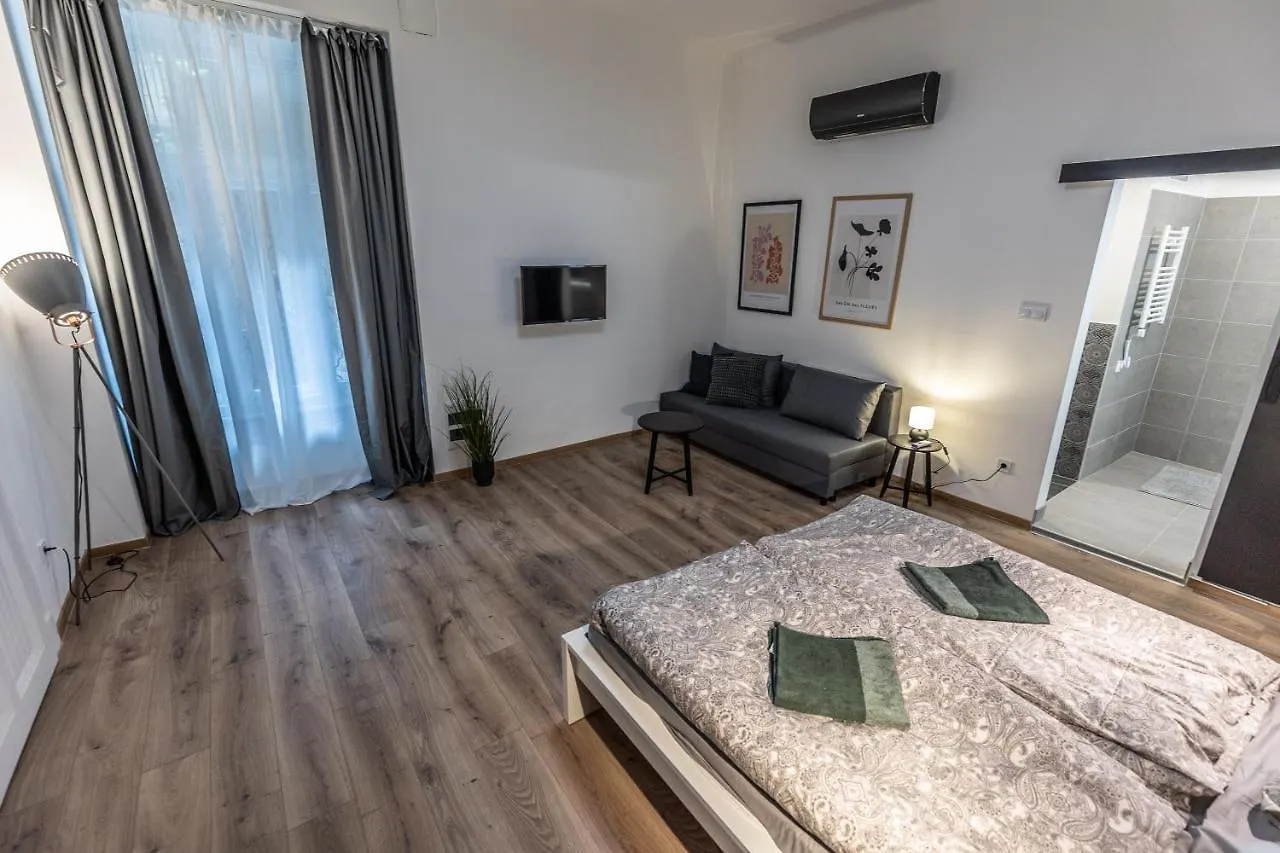 Apartment Design Studios Downtown Budapest