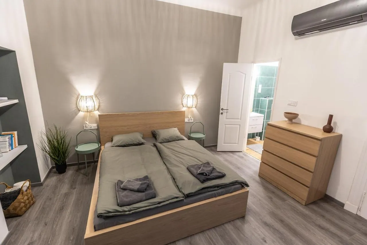 Apartment Design Studios Downtown Budapest